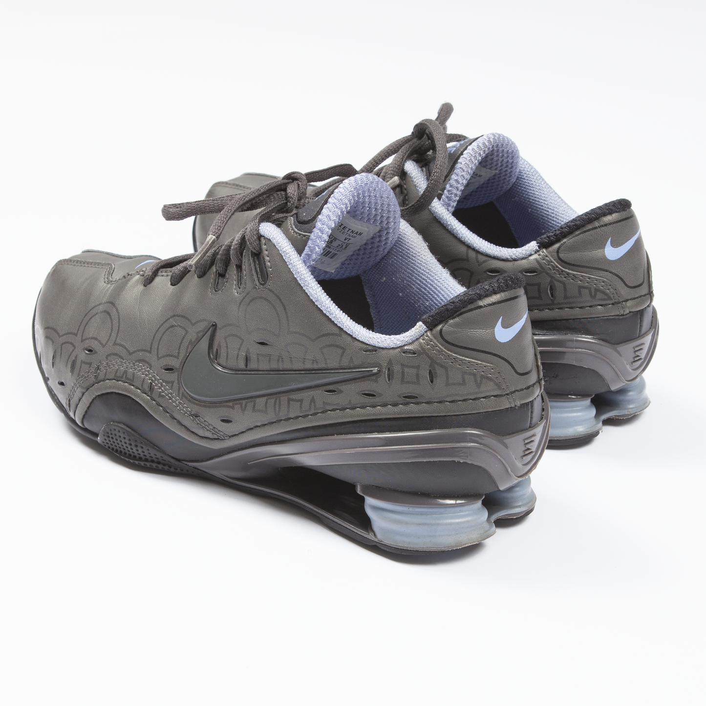 2000's Nike shox rival