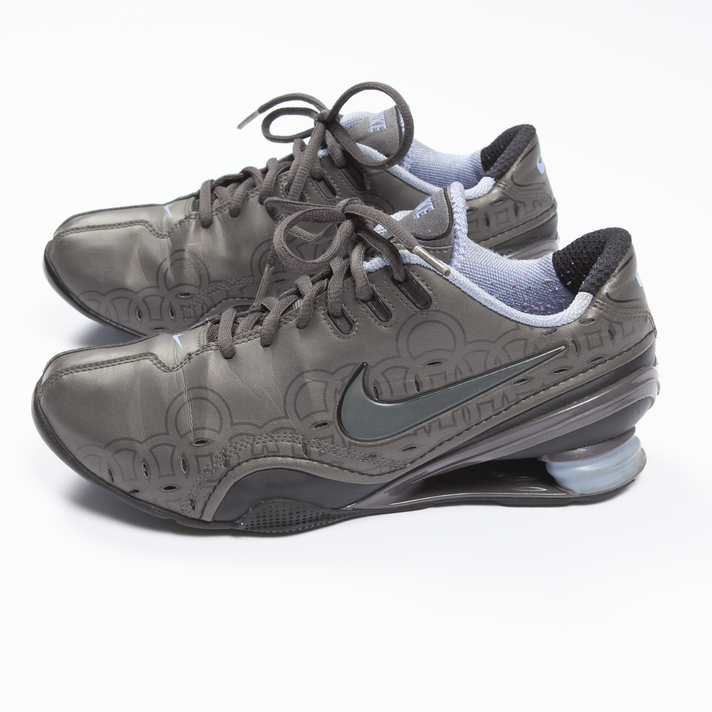 2000's Nike shox rival