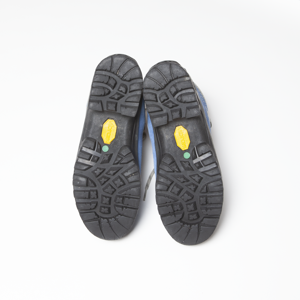 Scarpa jura mountaneering boots