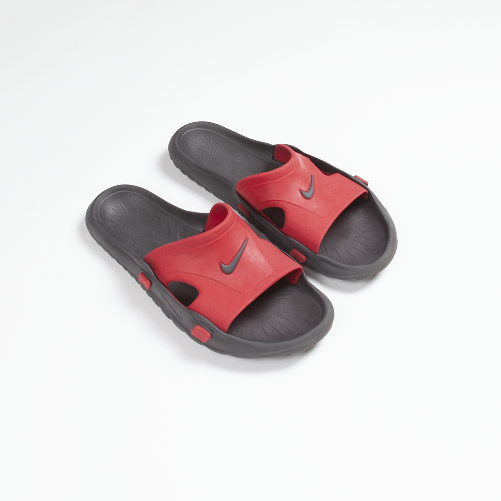 2000’s Nike getasandal