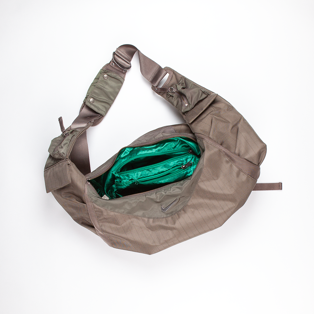 90's Nike shoulder bag