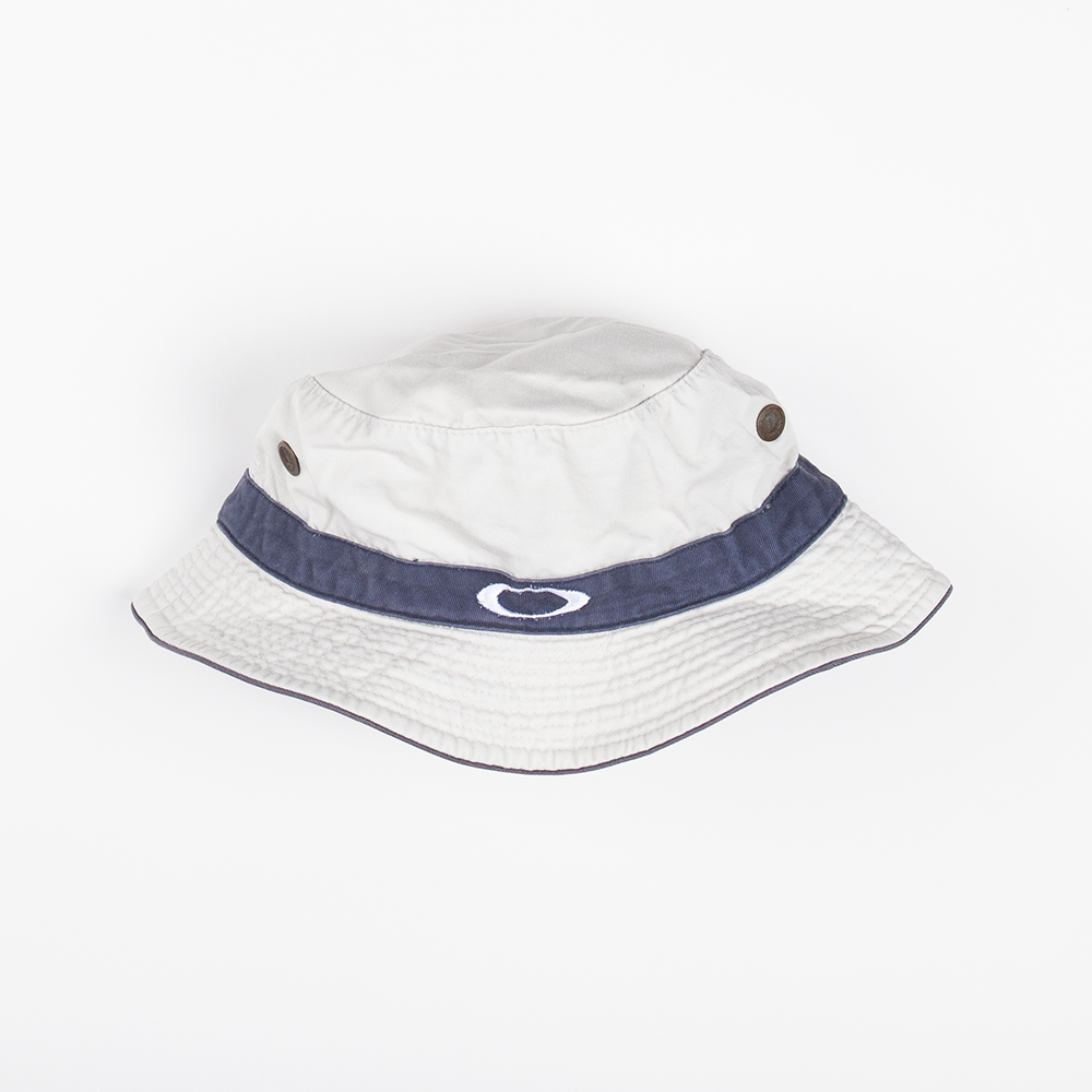 2000 Oakley bucket hat