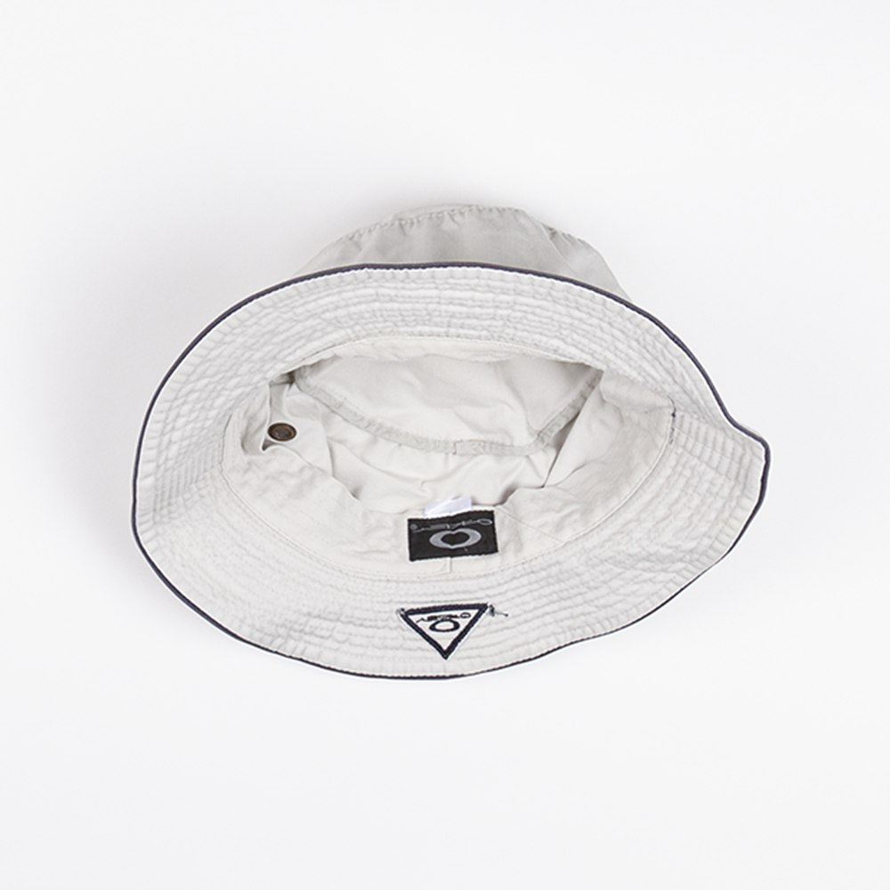 2000 Oakley bucket hat