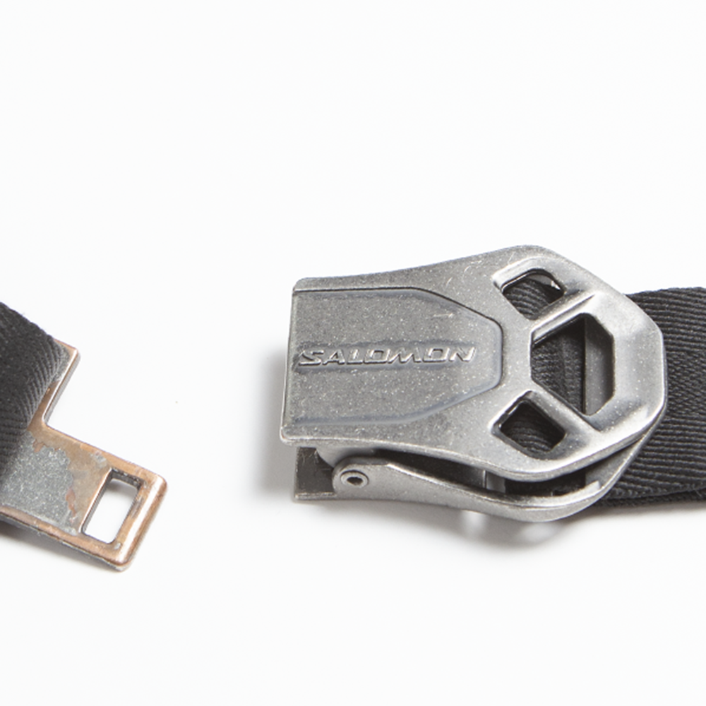 2000's Salomon seatbelt clasp belt